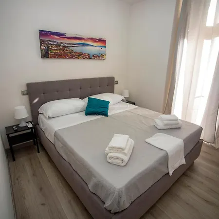 Na City Rooms Naples Exterior photo